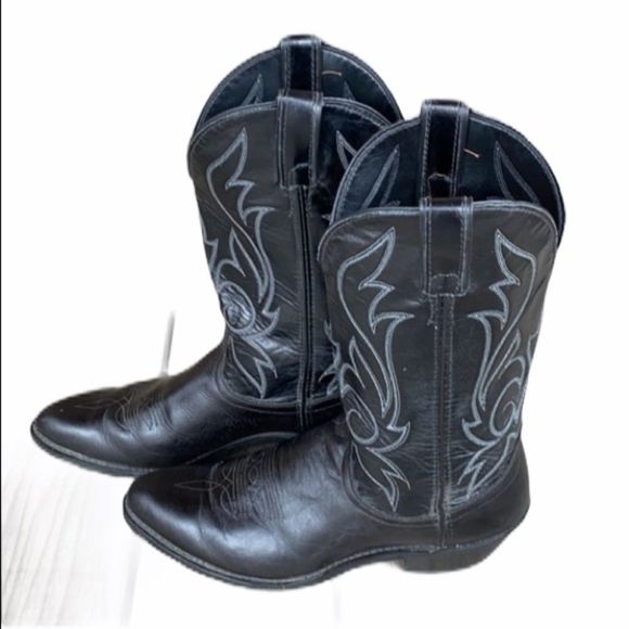 Laredo Shoes - Laredo Boots Size 9